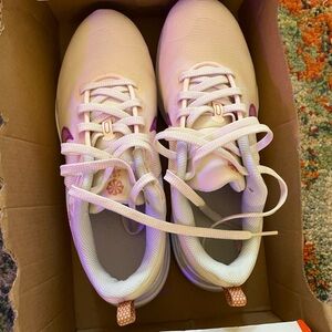 Women’s Nike downshifter size 8.5